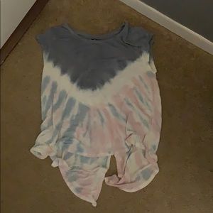 Tye dyed gray pink and blue tee shirt